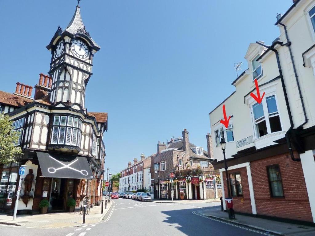 The Clock Tower Apartment - Spacious, Modern, 2 Bed Room Apartment , Southsea With Free Parking - Sleeps 4 Портсмът Екстериор снимка