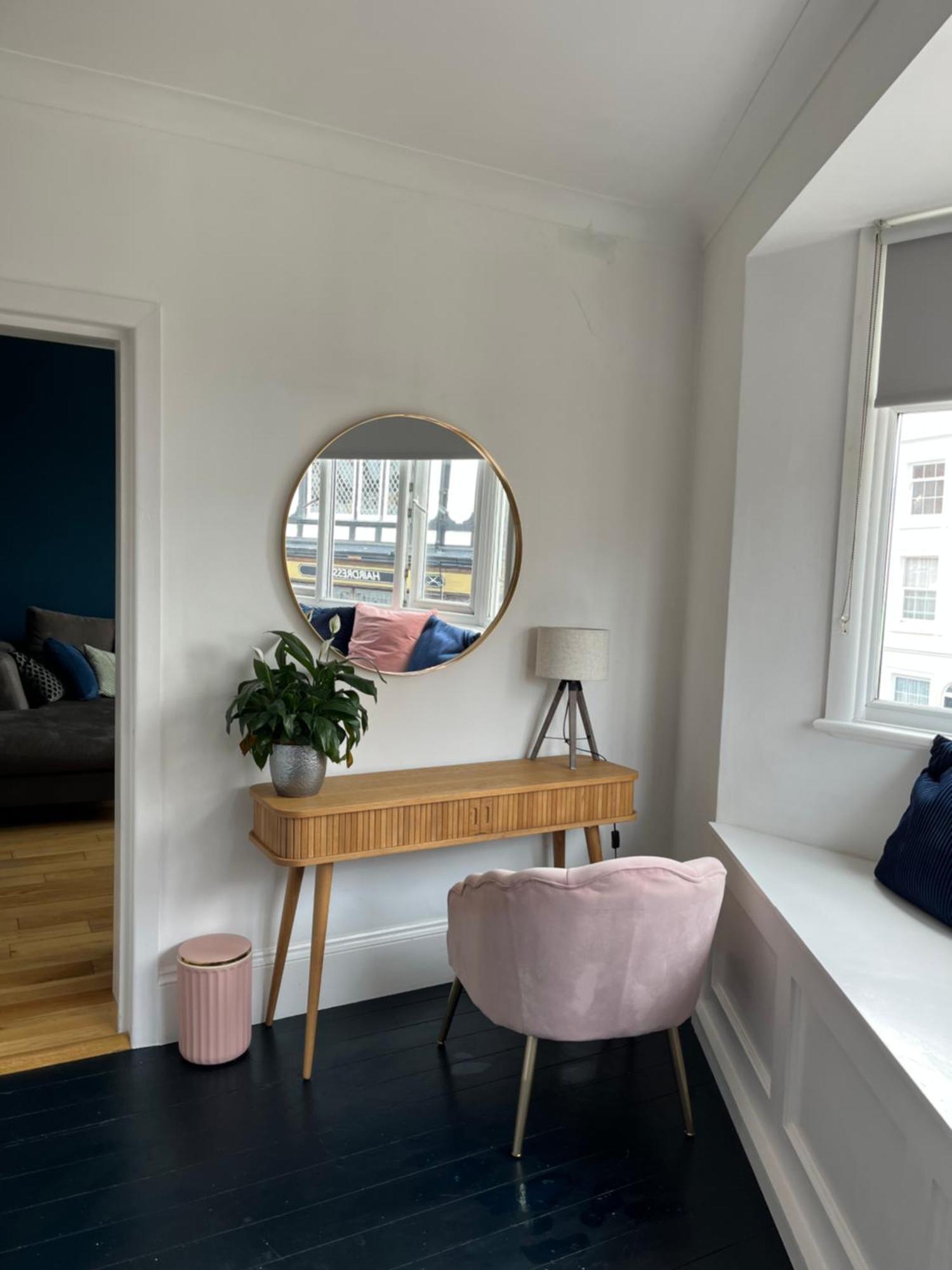 The Clock Tower Apartment - Spacious, Modern, 2 Bed Room Apartment , Southsea With Free Parking - Sleeps 4 Портсмът Екстериор снимка